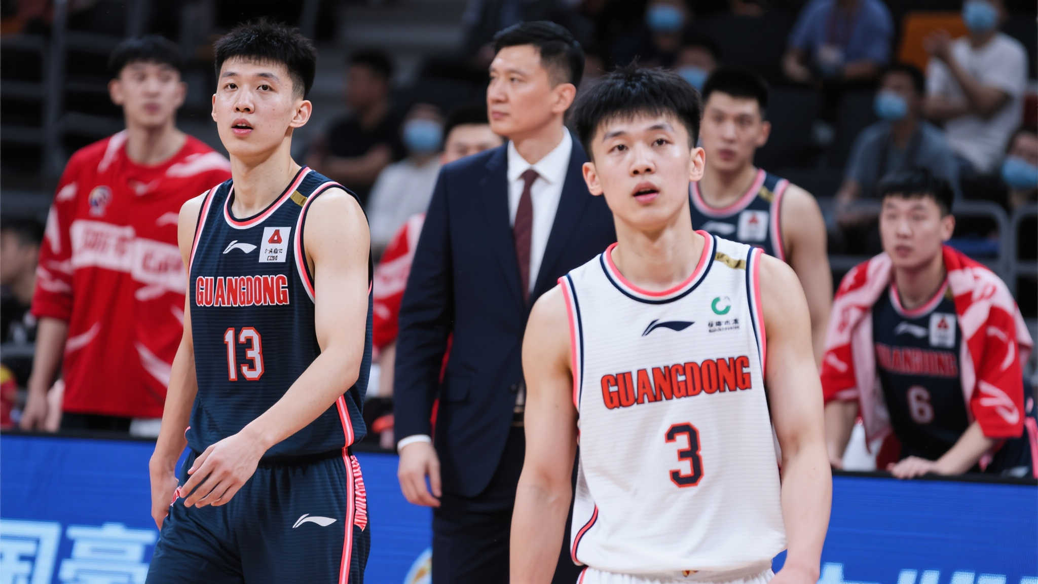 广东坚守徐杰，陈国豪告别！朱芳雨瞄准新锋线革新。